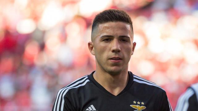 Enzo-Fernandez-Benfica1.jpg