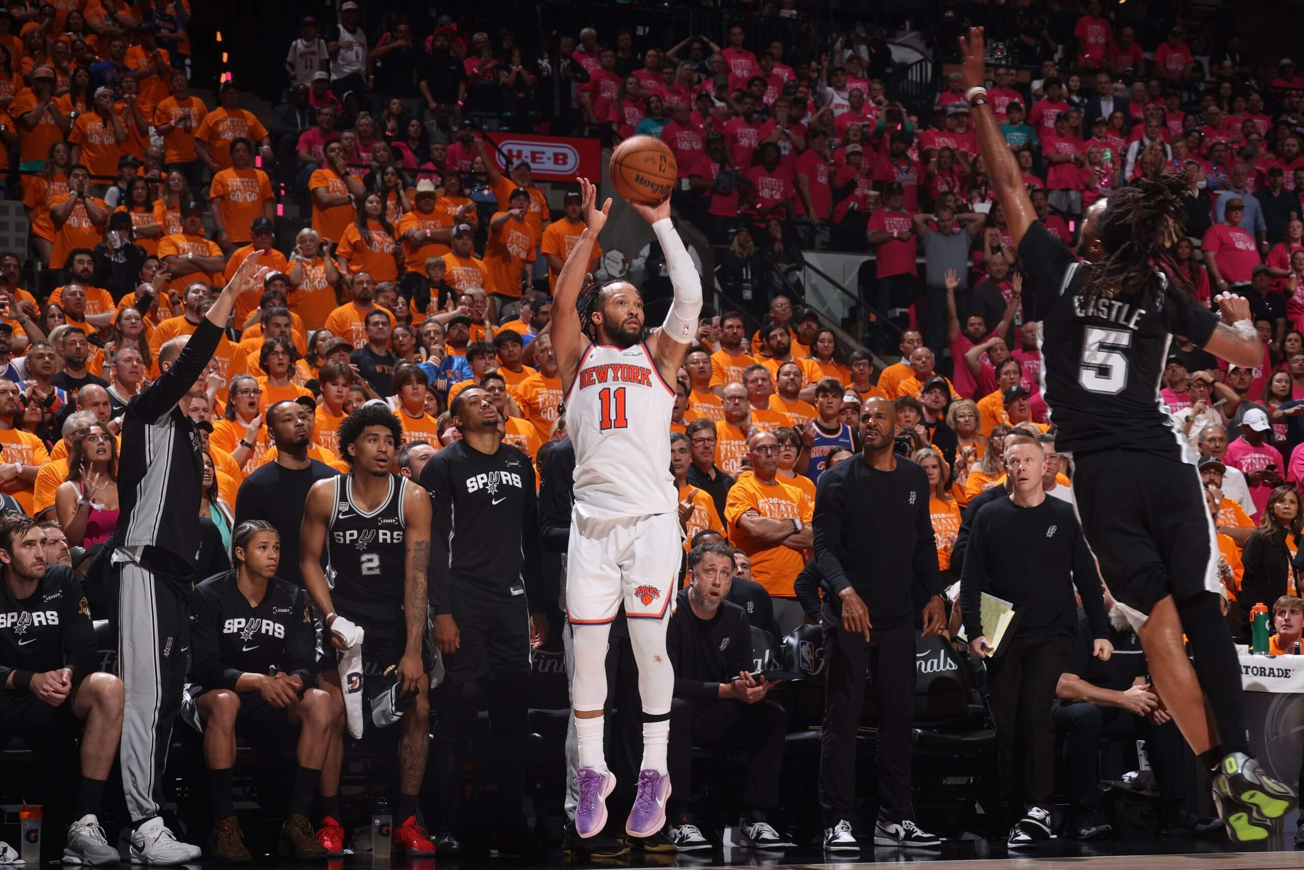 开云体育下载-NBA调查总决赛球迷不当行为 布伦森拒绝置评